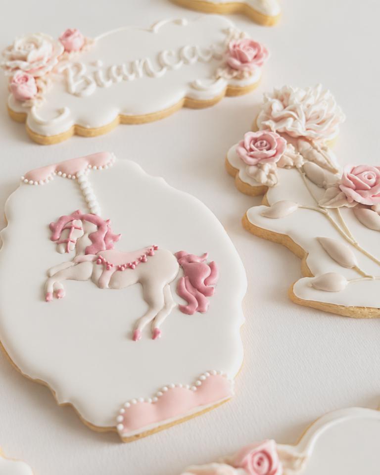 Carousel Rose (24 biscotti)